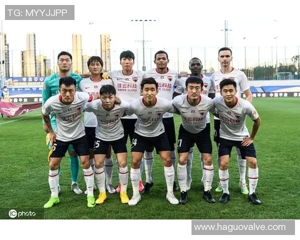 广州篮球队阵地战解析：战术运用与球员配合的深度剖析